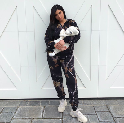 El 'radical' cambio de look de Kylie Jenner cautiva a sus fans