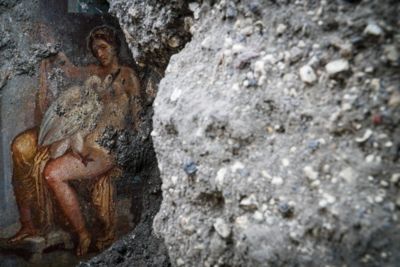 Encuentran 'sensual' retrato entre las ruinas de Pompeya